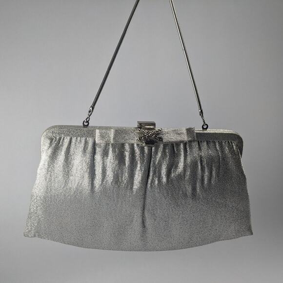 ANDE Vintage 60s Silver Purse with Bowtie Closure - Picture 7 of 9